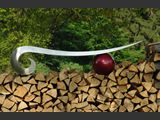 S-Wing
Edelstahlobjekt mit Acrylglaskugel lackiert, Farbe frei wählbar.
Maße: L/B/H - 200 / 50 / 60 cm
