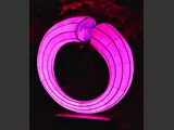 Ribbon
Kunstharz-Lichtskulptur mit LED-Beleuchtung
Mae: Hhe 147 cm Breite 130 cm