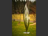 Lichtobjekt
Skulptur Edelstahl Blattgold 24 Karat Polyester
H 252 cm