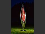 Lichtobjekt
Skulptur Edelstahl Blattgold 24 Karat Polyester
H 252 cm